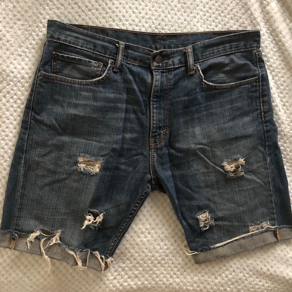 Levi’s distressed denim shorts